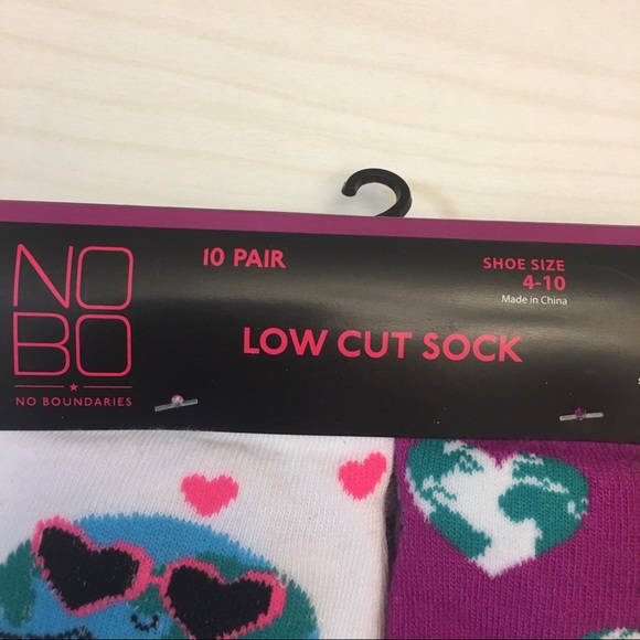 SALE!! NWT Love the Earth Socks, 10 pairs 🌍 - Picture 2 of 7
